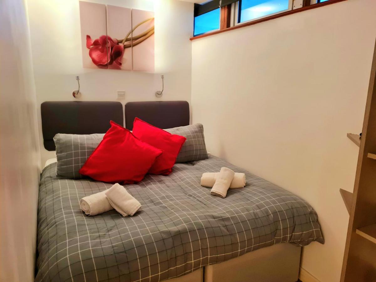 1 Bedroom Newton Apartment L Free Parking L Wigan Royal Infirmary L Haigh Hall L Central Location المظهر الخارجي الصورة
